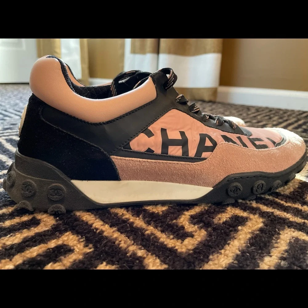Chanel CC Logo. Nylon and Calfskin Suede Sneakers - Picture 5 of 11